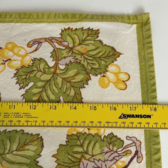 2 Coleur Nature Placemats and 20 inch Small Tablecloth by Bruno Lamy - Picture 4 of 9